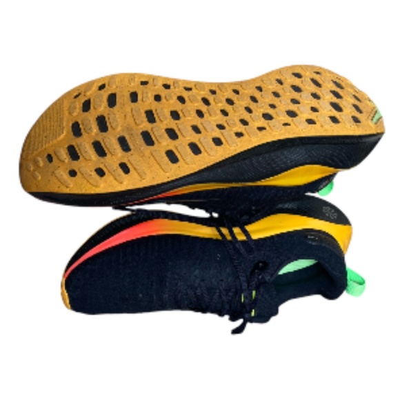 Nike InfinityRn Mens Road Running Shoes Sneaker ReactX Finish Line 13 FQ8347-010 - Picture 3 of 6